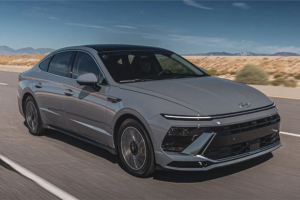 曾经的“B级轿车王者”：现代第11代索纳塔正式亮相